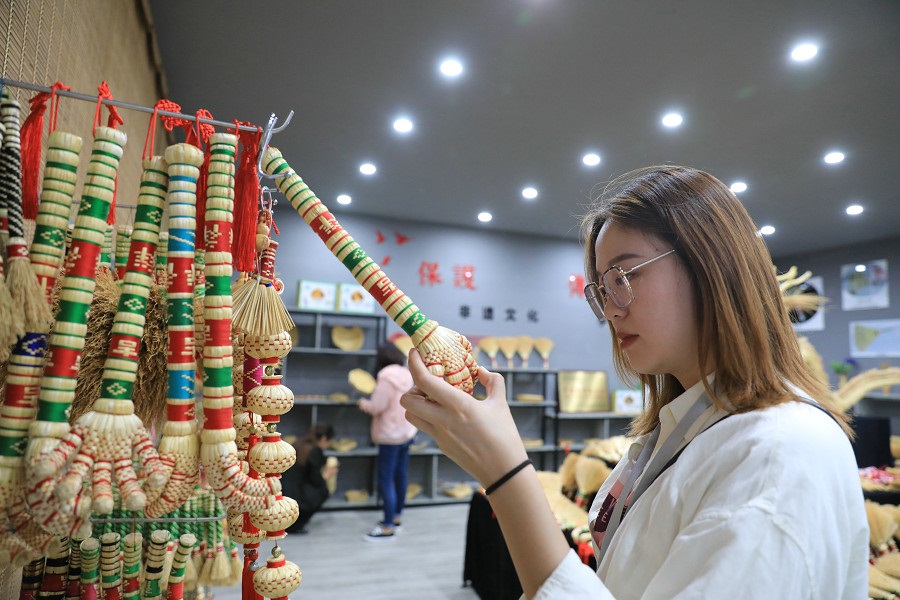 小小笤帚苗做成了10億元大產(chǎn)業(yè)，不簡單！