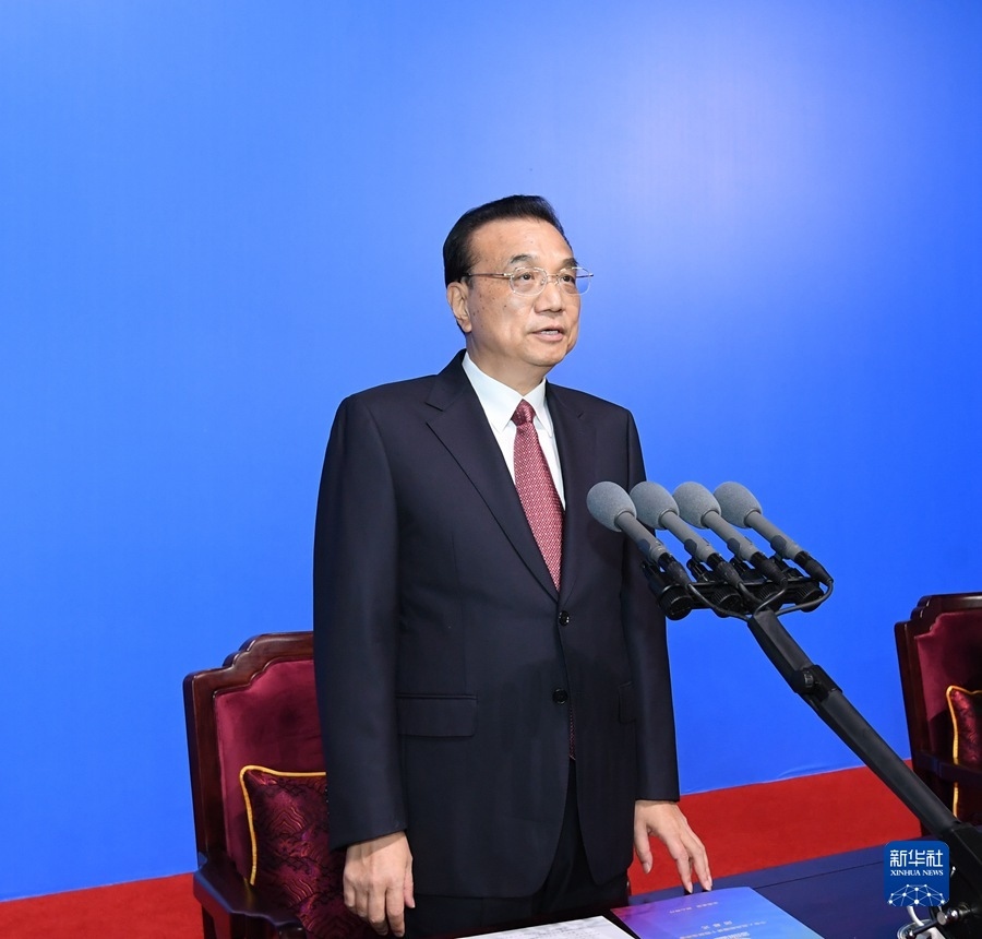 9月27日晚，中華人民共和國第十四屆運動會在陜西西安閉幕。中共中央政治局常委、國務(wù)院總理李克強出席閉幕式并宣布運動會閉幕。新華社記者 申宏 攝