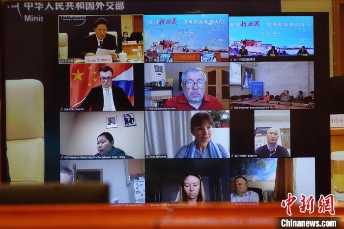 “幸福新西藏、發(fā)展新畫卷”云訪問活動(dòng)在拉薩、北京、莫斯科等地同時(shí)舉行?！∪轿木?攝