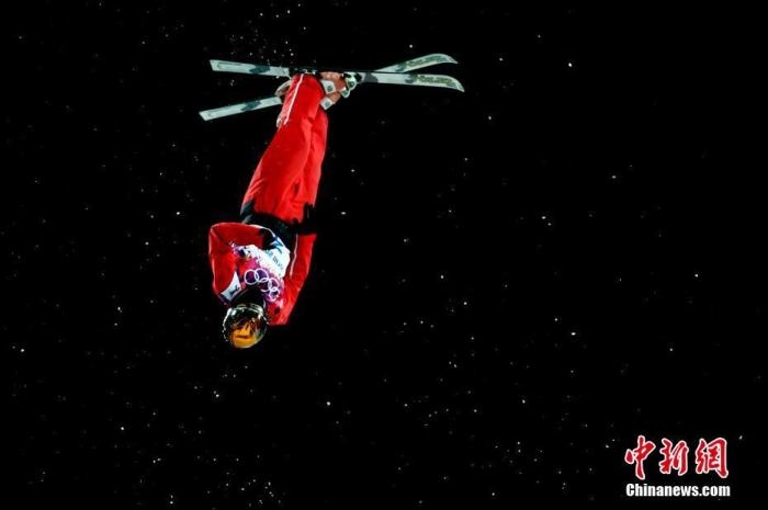 徐夢(mèng)桃在比賽中。<a target='_blank' href='/'>中新社</a>記者 富田 攝