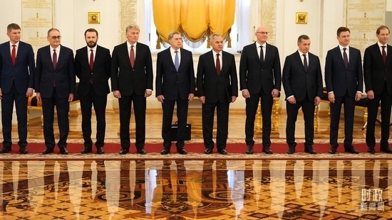  △參加歡迎儀式的俄方代表。（總臺(tái)國(guó)廣記者李晉拍攝）