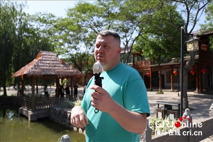 【2023打卡中國】外國網(wǎng)紅打卡河南畫虎村 感受鄉(xiāng)村振興“虎虎生威”_fororder_圖片22