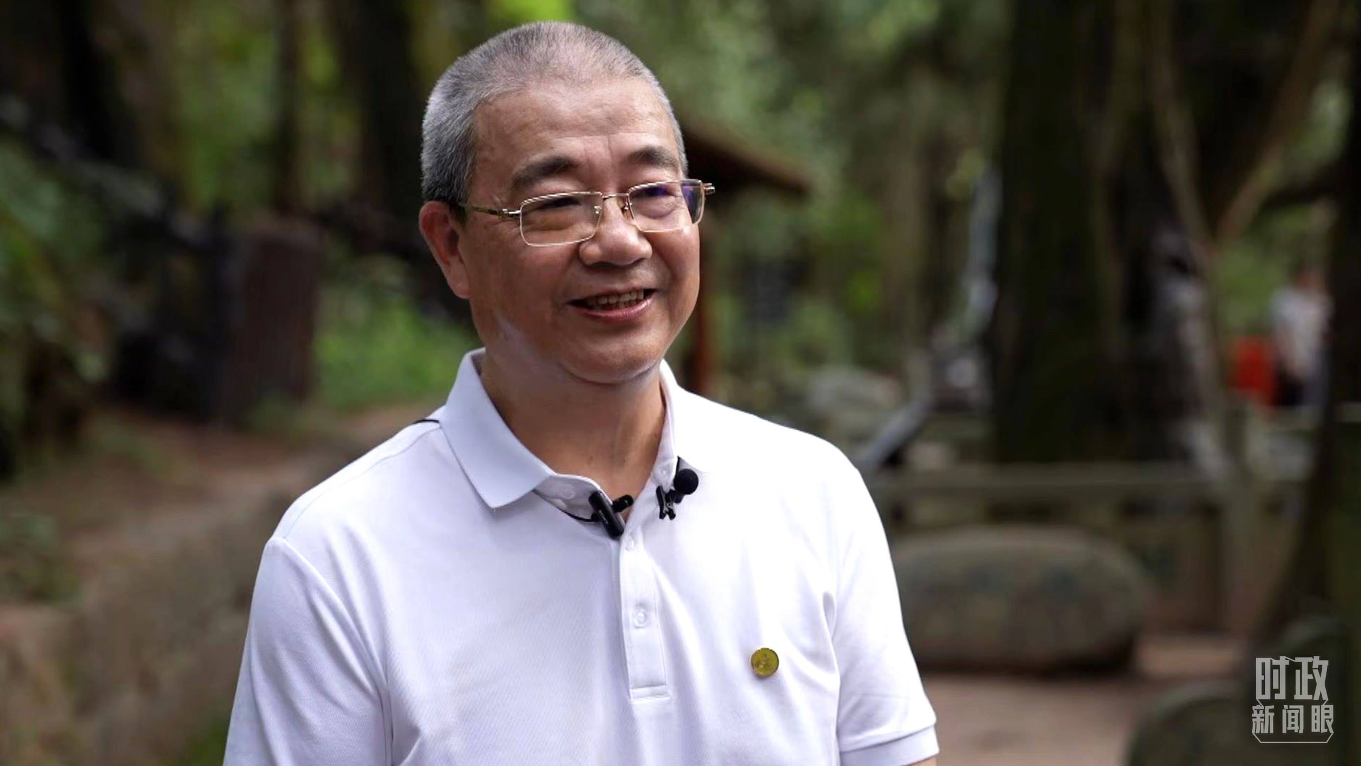 △廣元蜀道文化研究會蔡東洲教授。（總臺央視記者賈林拍攝）