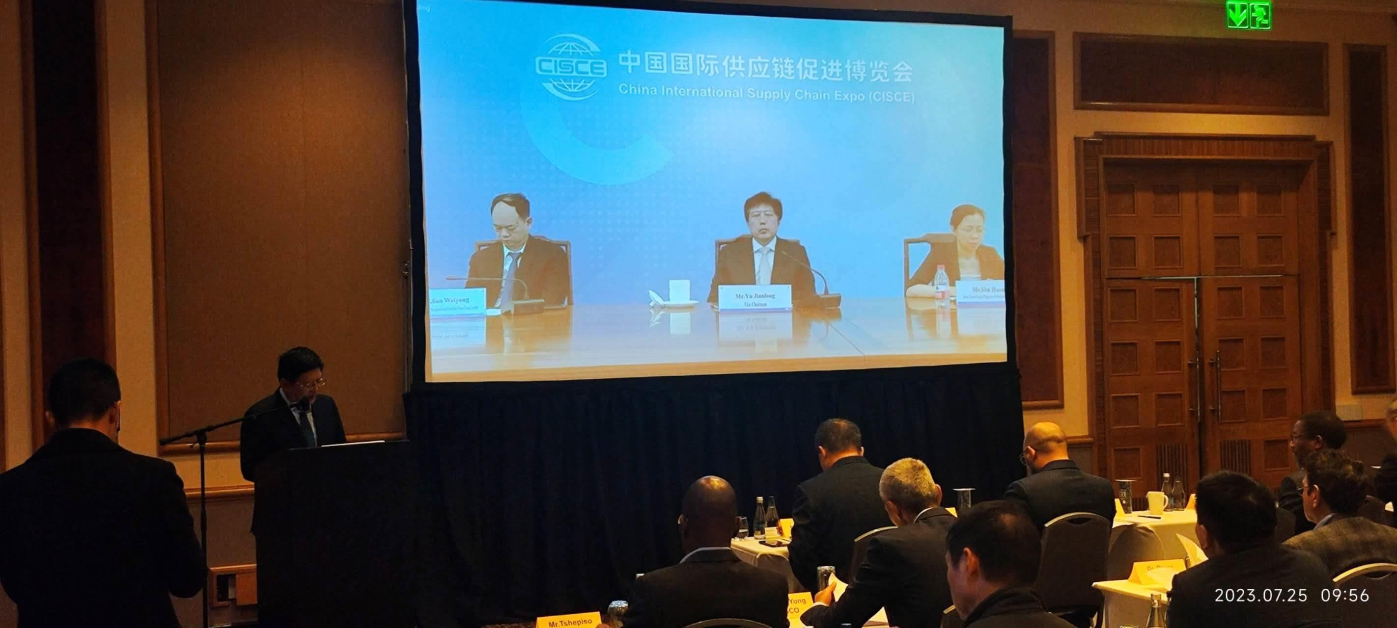 唐中東總領(lǐng)事致辭。圖片來(lái)源：貿(mào)促會(huì)