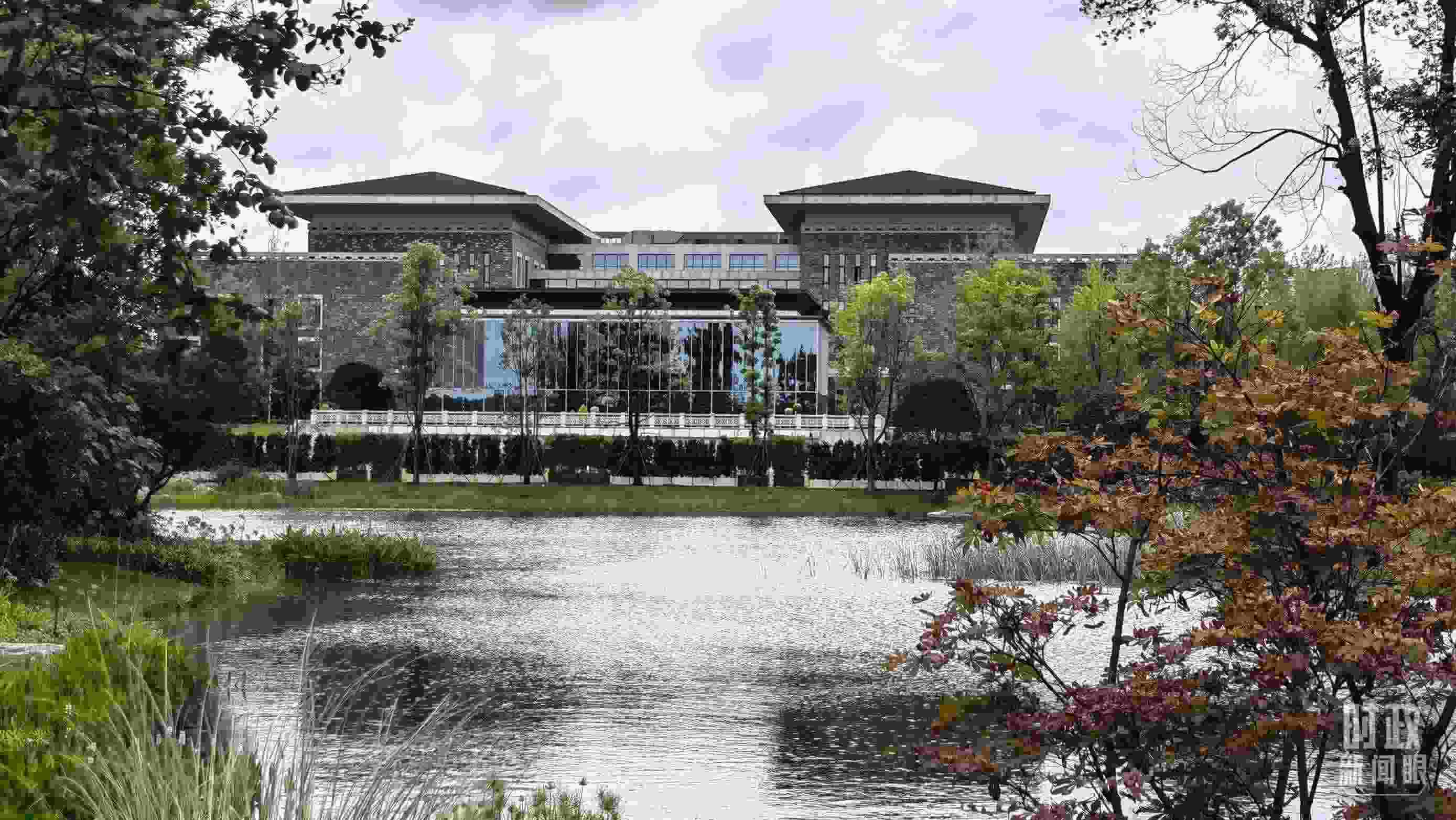 當天，中印尼兩國元首在“錦蓉莊”舉行會見。（總臺央視記者韓銳拍攝）