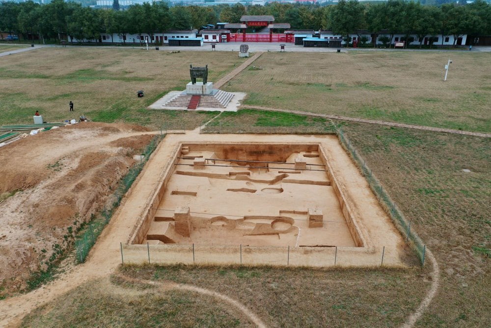 2022年河南安陽(yáng)市殷墟商王陵區(qū)第三地點(diǎn)發(fā)掘現(xiàn)場(chǎng)（資料照片）。新華社發(fā)
