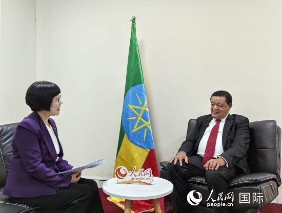 穆拉圖·特肖梅接受人民網(wǎng)記者唐維紅采訪。人民網(wǎng)記者 陳星星攝