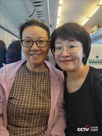 （呼群、寶力母女 受訪者供圖）