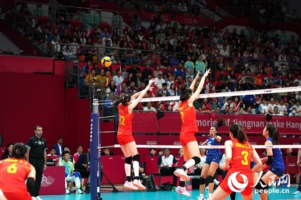 比賽現(xiàn)場(chǎng)。人民網(wǎng)記者 胡雪蓉?cái)z