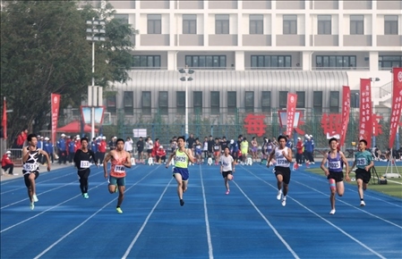 第59屆北京市中學生田徑運動會暨北京學生金奧運動隊田徑運動會。北京市教委供圖