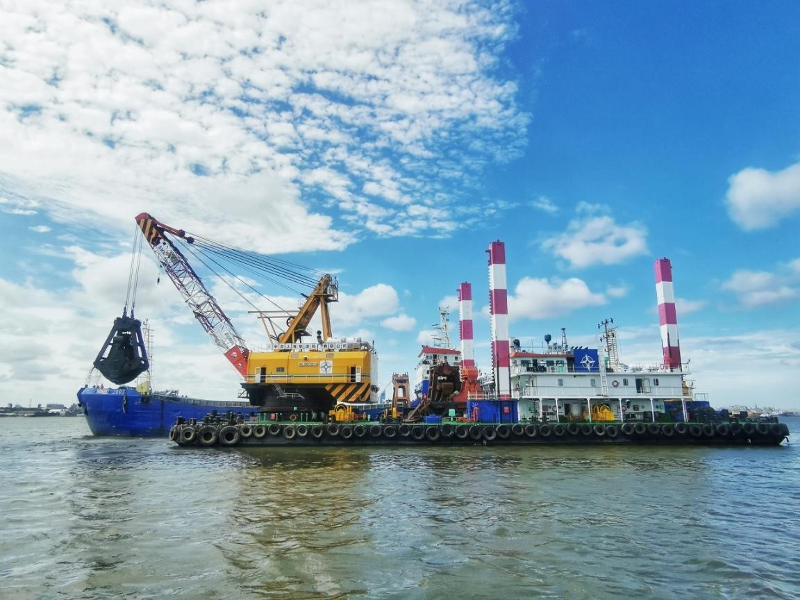 烏拉圭蒙得維的亞Capurro漁港船塢區(qū)域疏浚工程施工照片。受訪者供圖