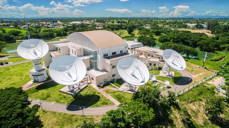 2016年8月1日拍攝的老撾首都萬象的老撾一號(hào)通信衛(wèi)星地面站全景。