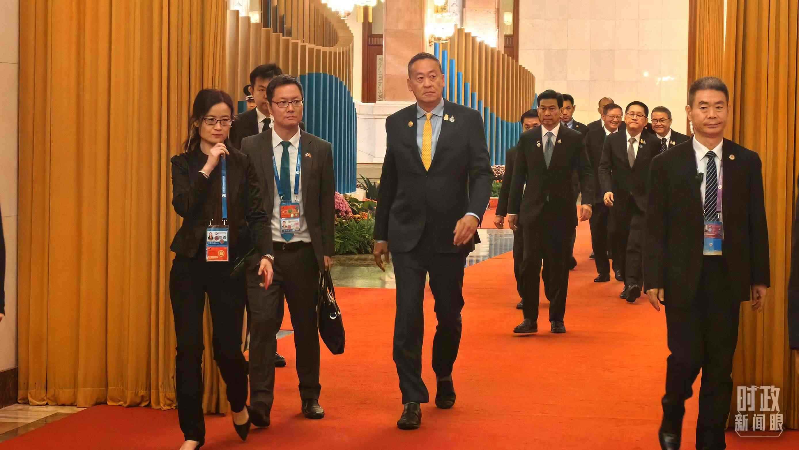 △即將參加會見的泰國總理賽塔。（總臺央廣記者潘毅拍攝）