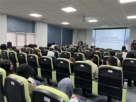 現(xiàn)場(chǎng)宣講中企。主辦方供圖