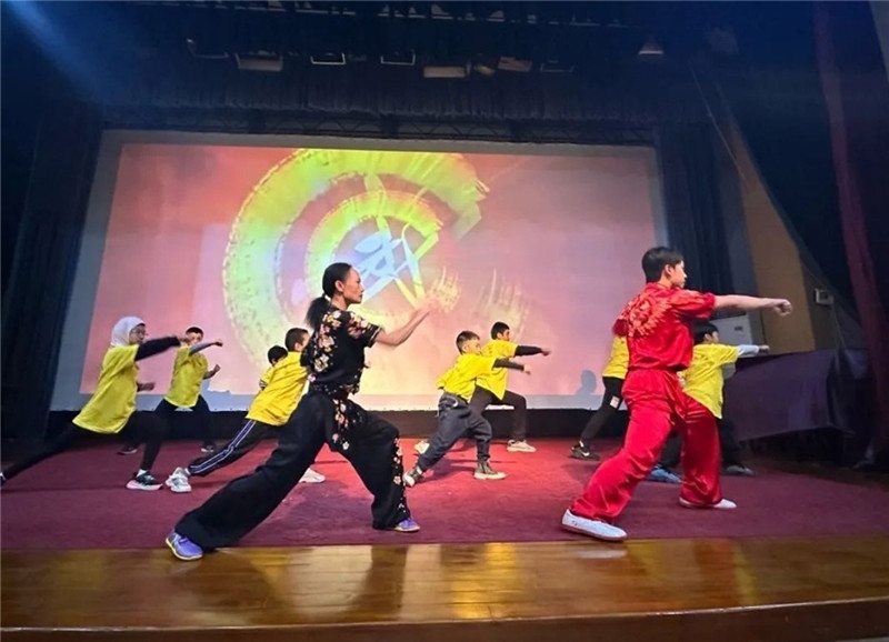 圖為2023“中華文化大樂園—埃及開羅營”閉幕式活動現(xiàn)場。主辦方供圖