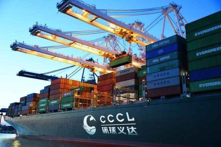 義烏商城集團打造的國際物流平臺“環(huán)球義達”，為外貿(mào)企業(yè)提供各類物流資源信息。義烏市委宣傳部供圖