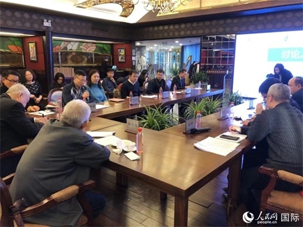 與會(huì)專家學(xué)者就拉美局勢(shì)和中拉關(guān)系展開討論。人民網(wǎng)記者 趙健攝