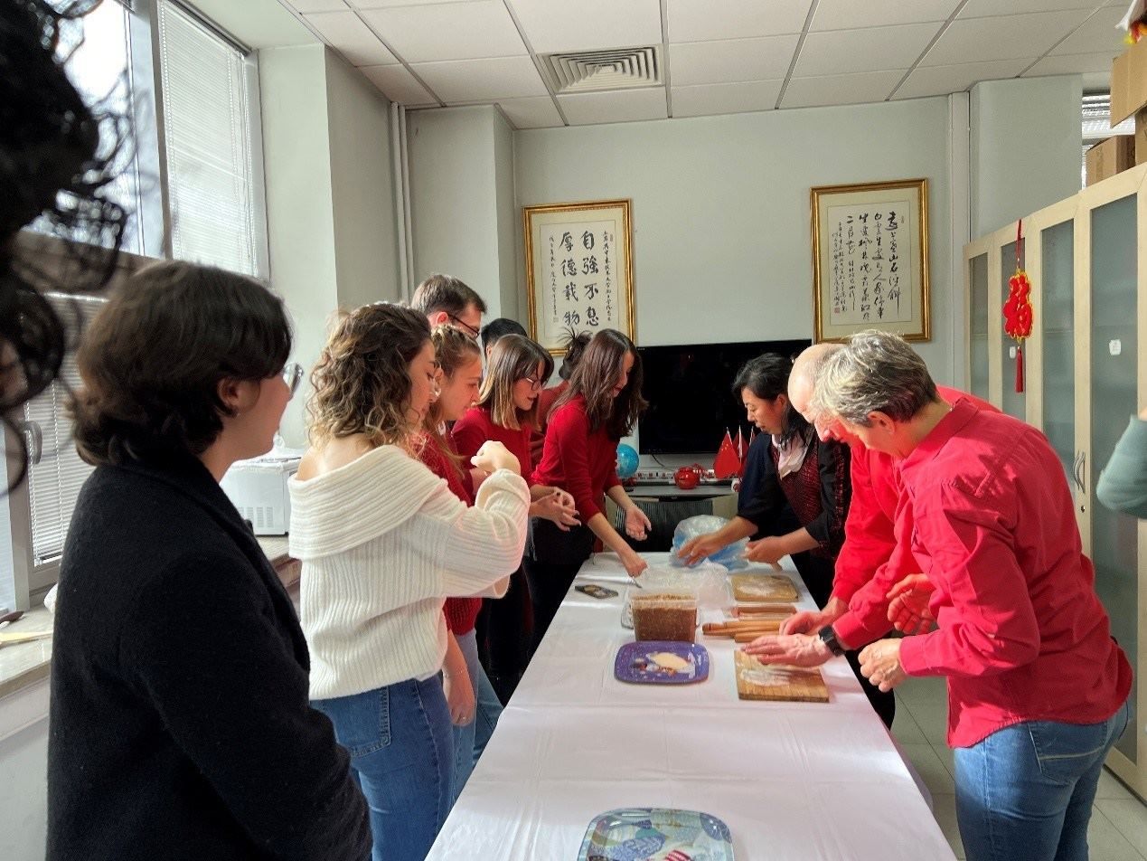 餃子工作坊現(xiàn)場。中東技術(shù)大學(xué)孔院供圖