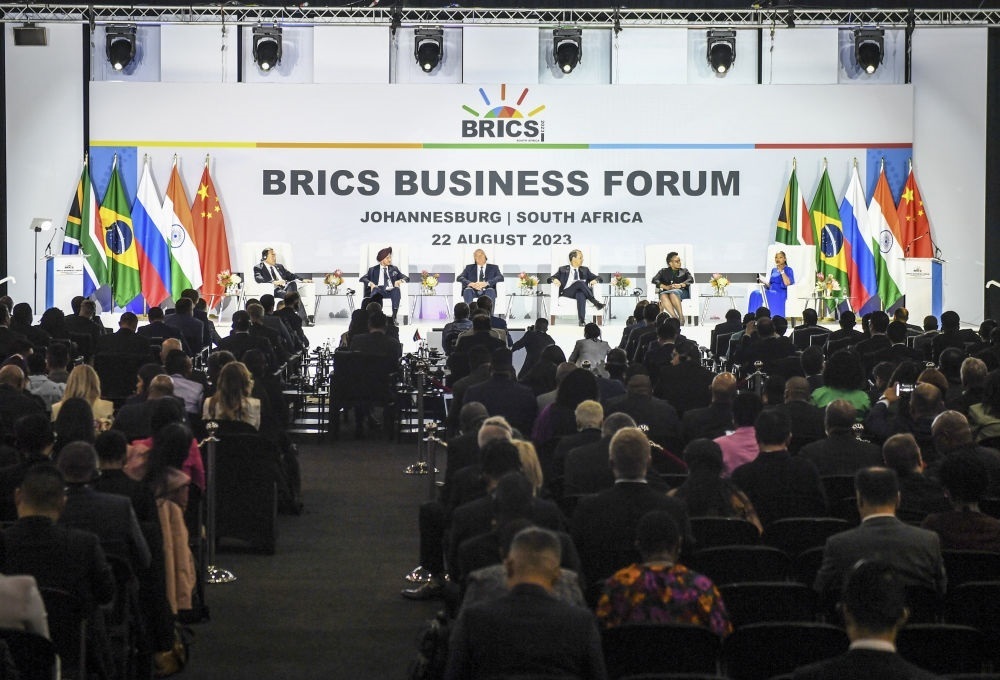這是2023年8月22日在南非約翰內(nèi)斯堡拍攝的金磚國家工商論壇現(xiàn)場。新華社記者 李亞輝 攝