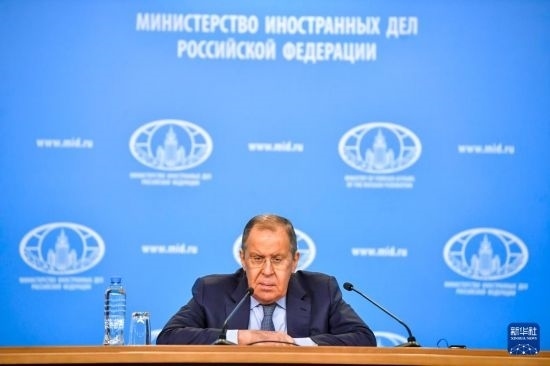 1月18日，在俄羅斯首都莫斯科，俄羅斯外長拉夫羅夫回答記者提問。新華社發(fā)（亞歷山大攝）