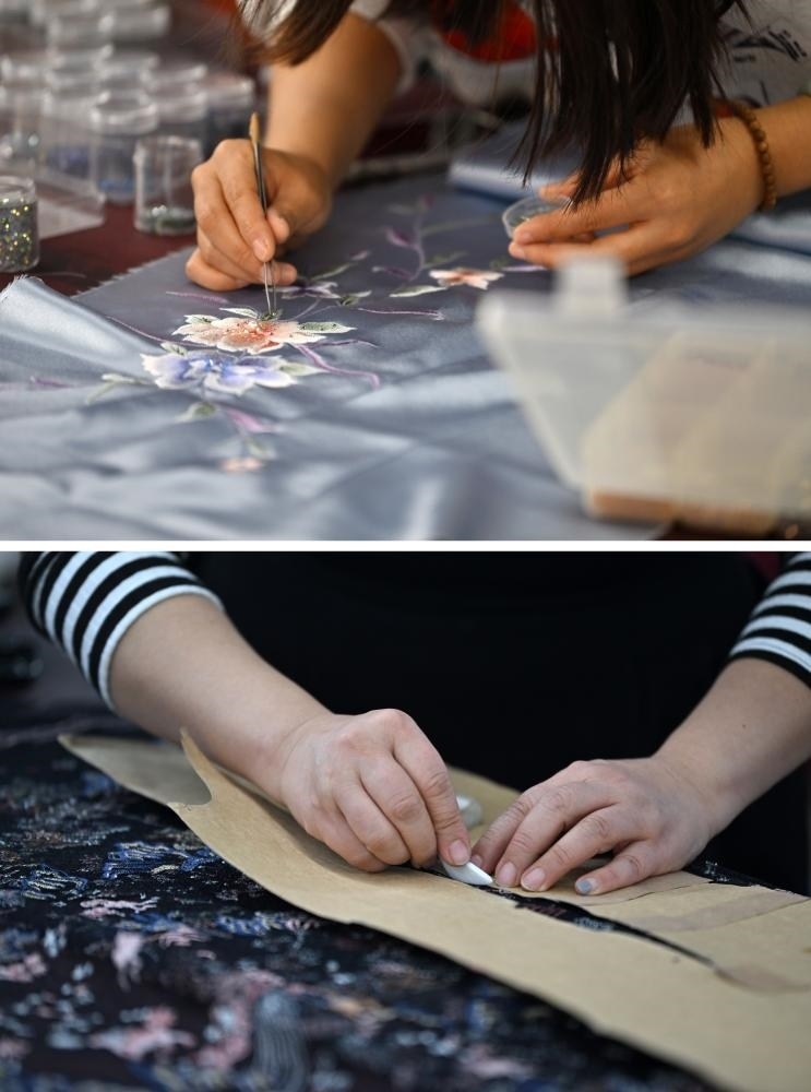 拼版照片：上圖為老美華定制車間的制衣師傅在面料上貼鉆；下圖為老美華定制車間的制衣師傅在面料上劃線（2023年12月8日攝）。天津老美華始創(chuàng)于1911年，歷史上以“千層底”布鞋聞名，是享譽津門的“中華老字號”。新華社記者 李然 攝