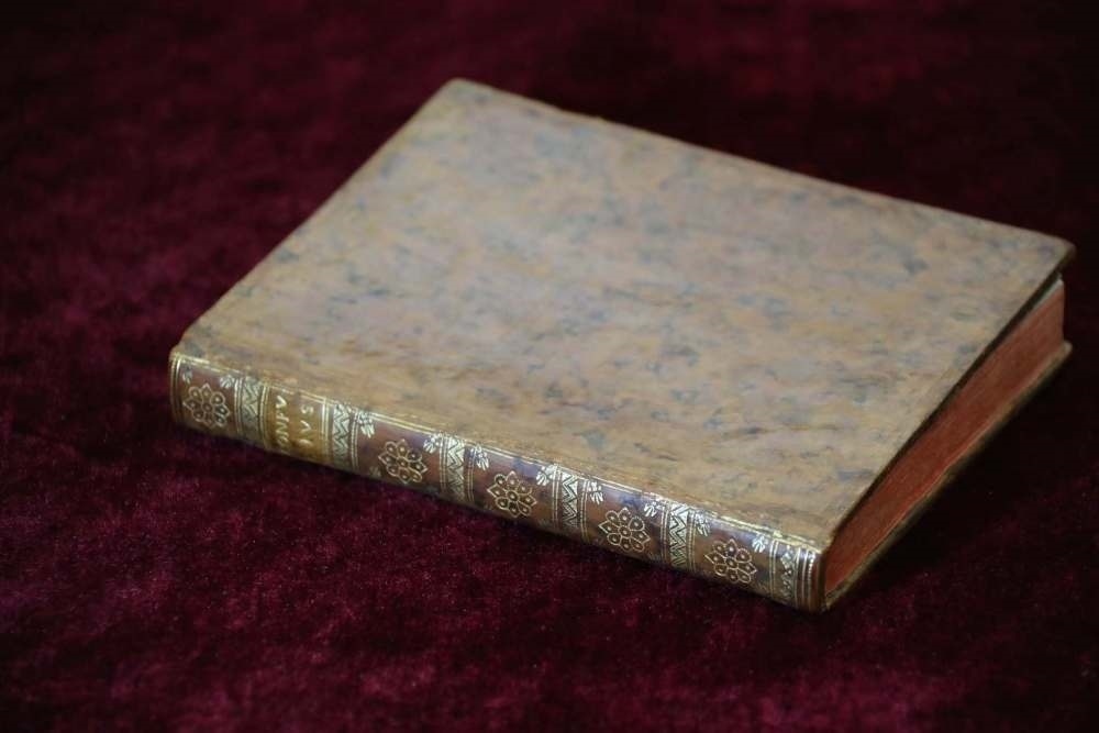 這是典藏于中國(guó)國(guó)家圖書館的《論語(yǔ)導(dǎo)讀》。