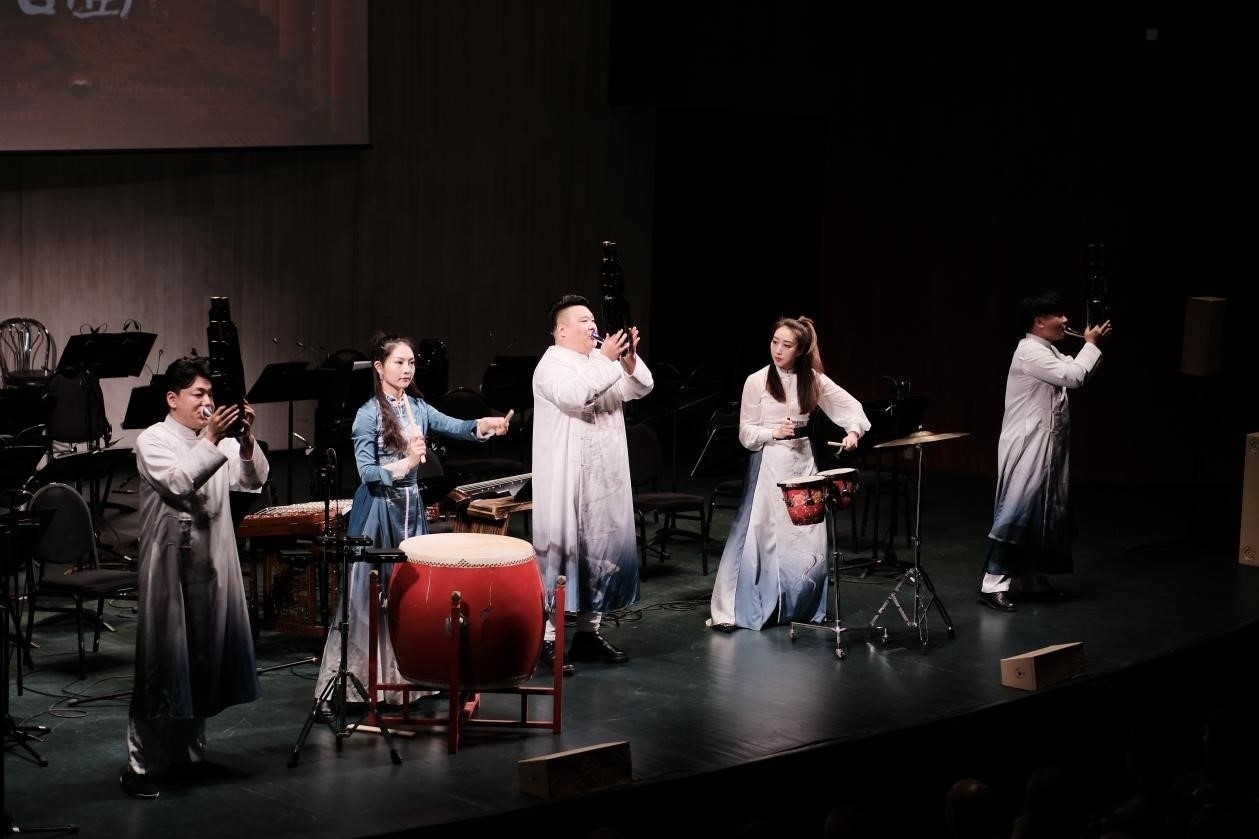 2024“歡樂春節(jié)”新春民族音樂會(huì)演出現(xiàn)場(chǎng)。于子恒攝