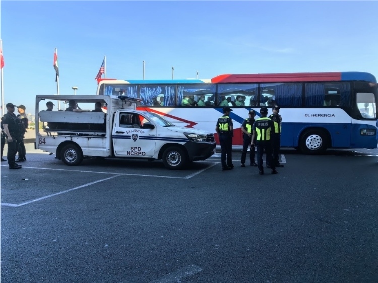 菲反有組織犯罪委員會等部門組織多次聯(lián)合突擊執(zhí)法。駐菲律賓使館供圖