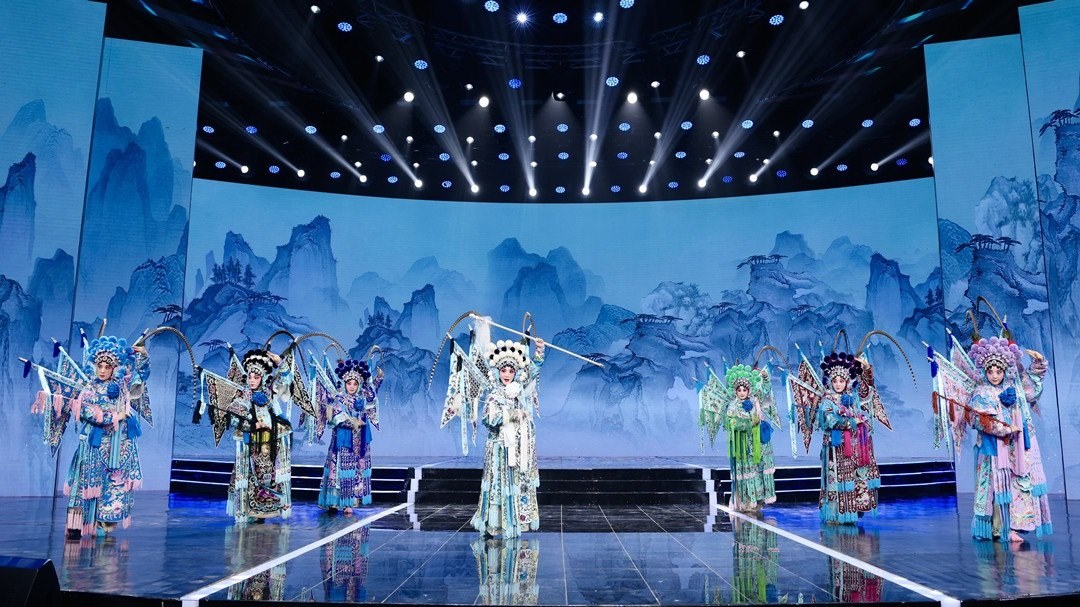 圖：秦腔戲曲《楊門(mén)女將》 表演者：惠敏莉、趙璐璐等