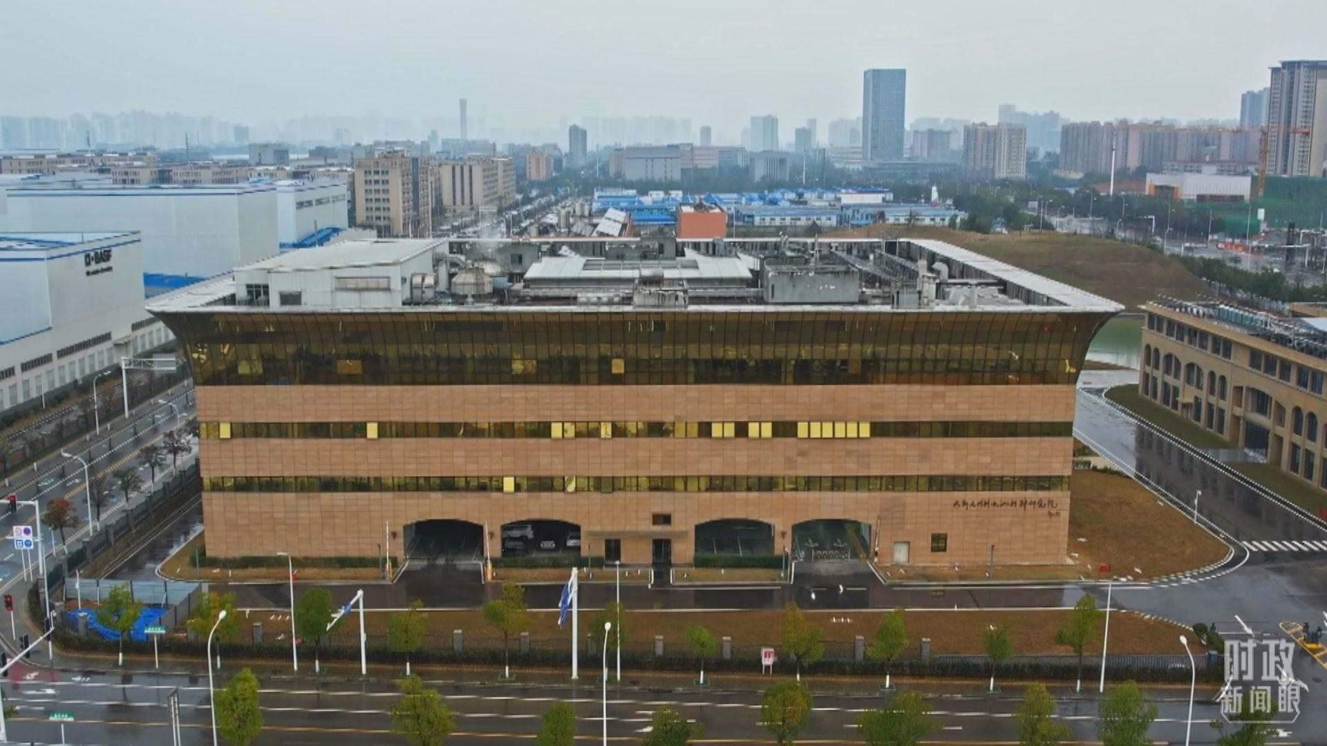 △巴斯夫杉杉電池材料有限公司。（總臺(tái)記者陳稼、楊侃拍攝）