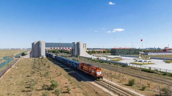 全國鐵路實行新的貨物列車運行圖。國鐵集團供圖