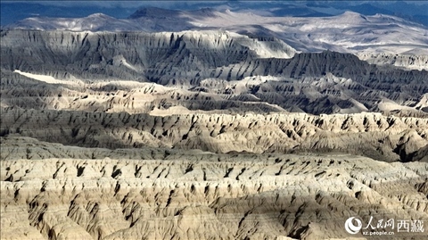 西藏阿里地區(qū)札達土林國家地質(zhì)公園。人民網(wǎng)記者 次仁羅布攝