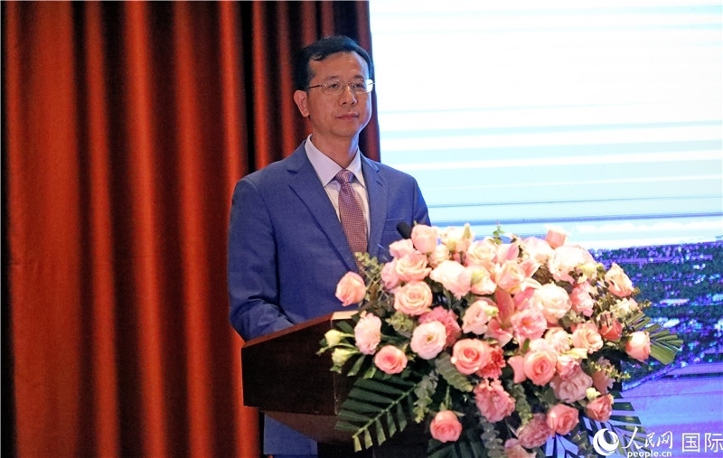 外交部外事管理司副司長(zhǎng)姚紹俊在宣介會(huì)上致辭。人民網(wǎng)記者趙益普