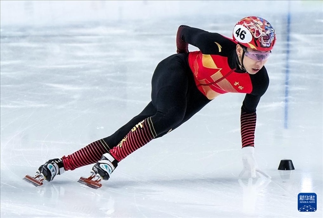 2024年2月18日，第十四屆全國冬季運動會短道速滑（公開組）男子1000米決賽，孫龍奪得冠軍，圖為吉林隊選手孫龍在比賽中。新華社記者 李博 攝