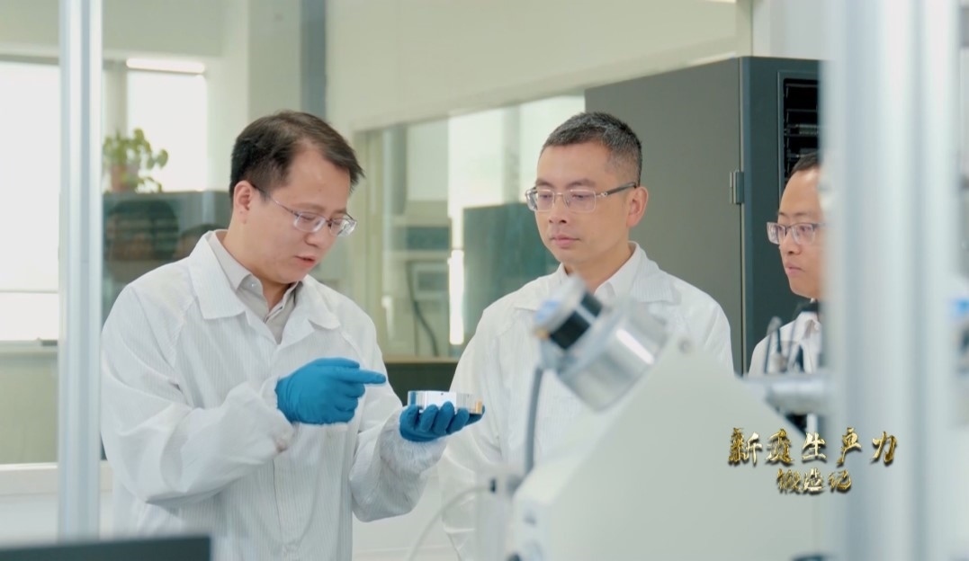 長(zhǎng)沙巴斯夫杉杉電池材料研究院，正在進(jìn)行電池材料研究。