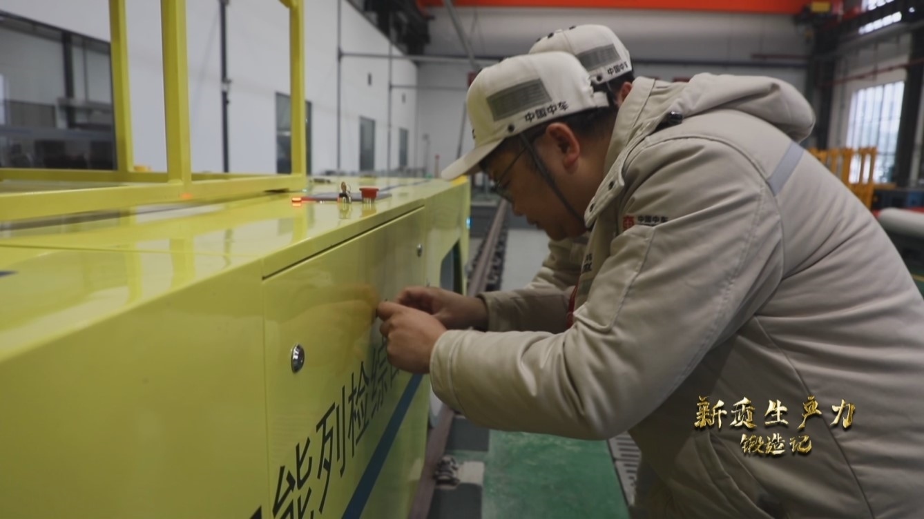 湖南株洲，算法測(cè)算團(tuán)隊(duì)正在做地鐵智能化檢測(cè)試驗(yàn)。