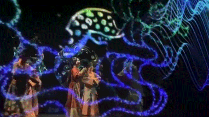 馬王堆復原動態(tài)展《一念·辛追夢》以多媒體視覺影像，為觀眾提供沉浸式視聽感受。