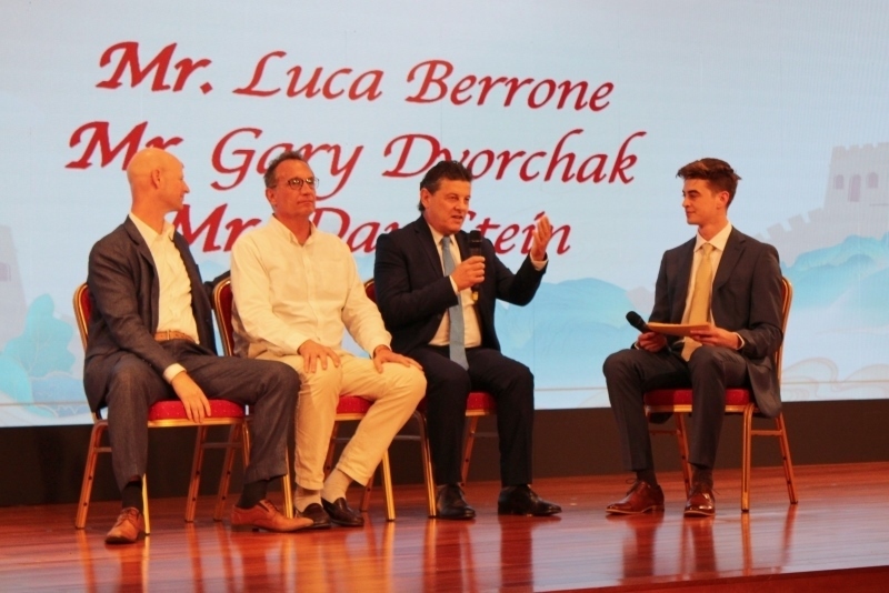 2、在故事分享環(huán)節(jié)，多名友好人士分享他們與中國(guó)的故事。 伊莎貝爾·羅德里格斯攝