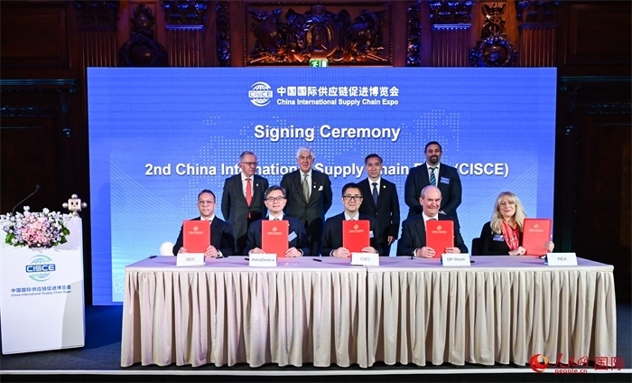 簽約儀式現(xiàn)場(chǎng)。人民網(wǎng) 郭錦標(biāo)攝