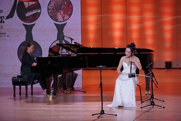 會(huì)議現(xiàn)場(chǎng)。學(xué)校供圖