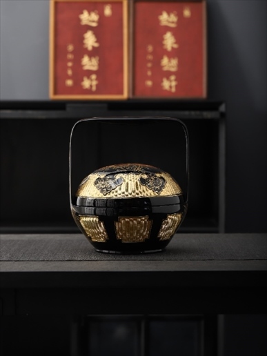 永春漆籃作品《籃犀》。中國美術(shù)館供圖