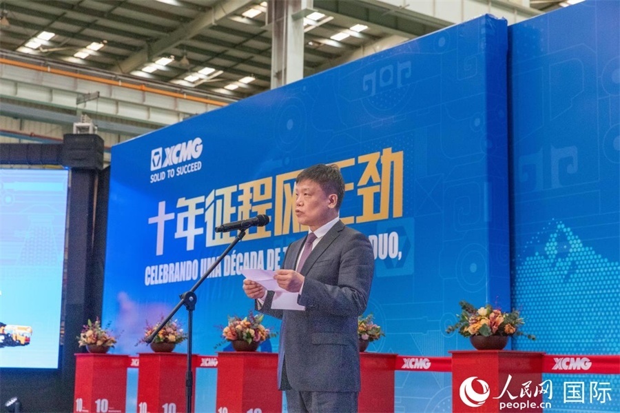 中國貿促會駐巴西代表處總代表郭英會在致辭中表示，過去十年，中巴經(jīng)貿關系迅猛發(fā)展，數(shù)百家中國企業(yè)進入巴西，投資巴西，為巴西的經(jīng)濟建設貢獻中國企業(yè)的力量。 人民日報社拉美中心分社 威廉·科埃略·維亞納攝