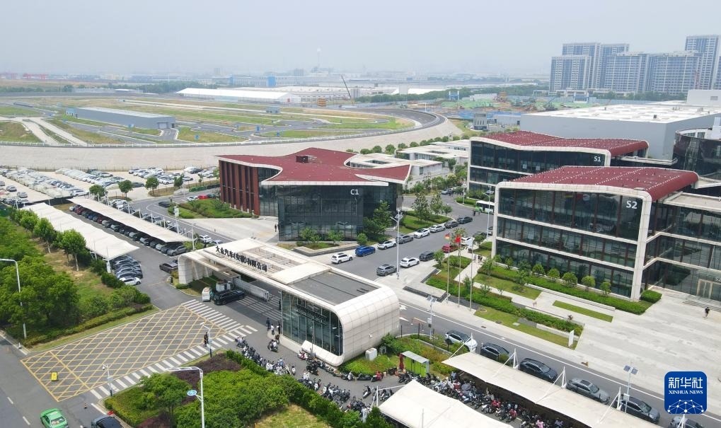 大眾汽車（安徽）有限公司外景（無(wú)人機(jī)照片，2024年6月7日攝）。新華社記者 郭晨 攝