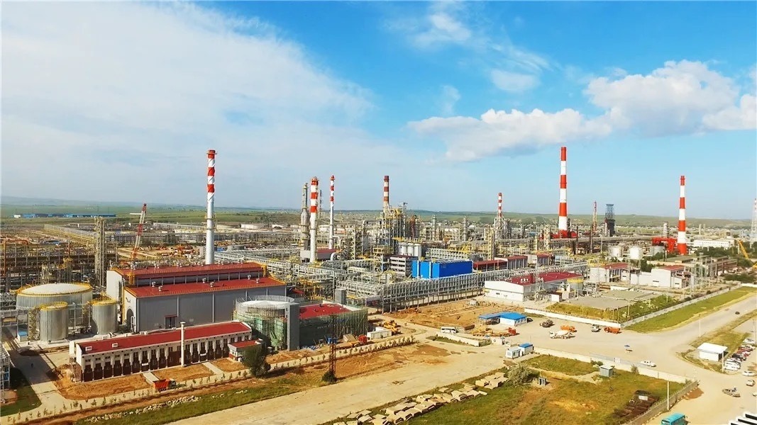 奇姆肯特?zé)捰蛷S完成現(xiàn)代化改造后全景。（圖源：人民網(wǎng)）