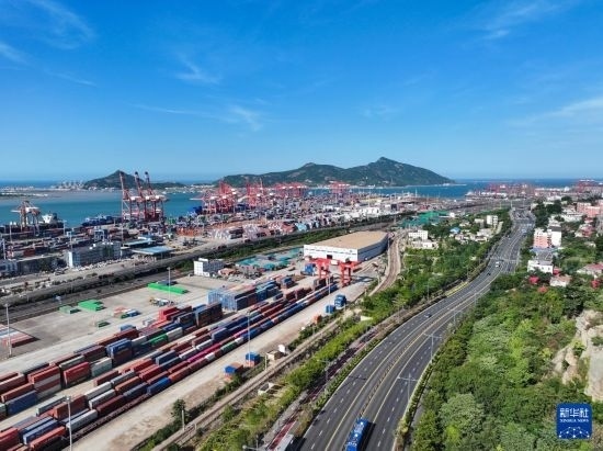 這是6月26日拍攝的中哈連云港物流合作基地（無(wú)人機(jī)照片）。新華社記者 季春鵬 攝