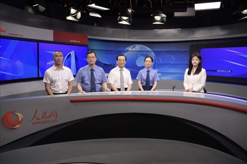 訪談現(xiàn)場(chǎng)。人民網(wǎng)記者 王曉嘯攝