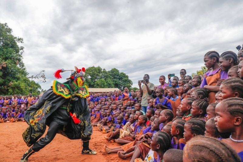 傳統(tǒng)川劇變臉表演。王軍杰攝