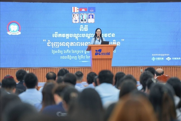 占尼莫在開幕式致辭?；顒又鬓k方供圖