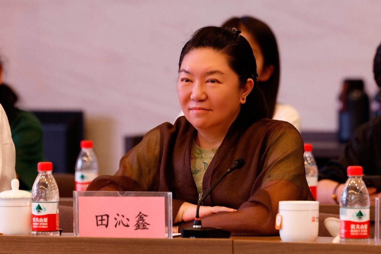 中國(guó)國(guó)家話劇院院長(zhǎng)田沁鑫。國(guó)話供圖