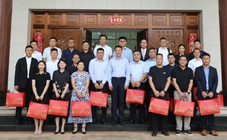 駐尼日利亞使館舉行中秋慰?jī)S活動(dòng)。駐尼使館供圖